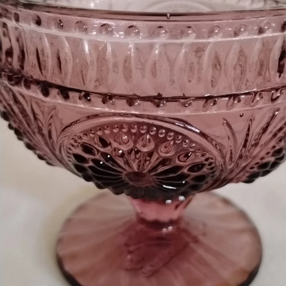 PIONEER WOMAN ADELINE PLUM FOOTED EMBOSSED GLASS DESSERT OR SUNDAE CUP - Picture 5 of 8